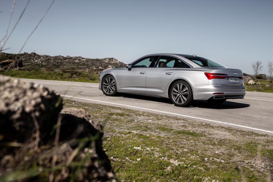  Audi A6 50 TDI Quattro (C8) 2018 года  (WW) (фото 18 из 40)